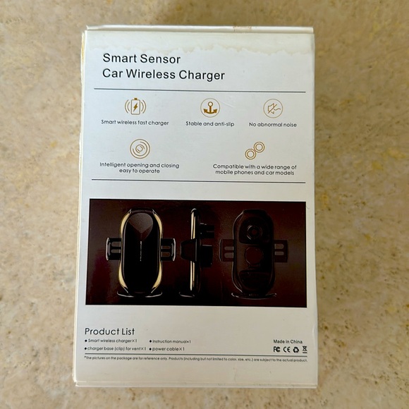 NWT Smart Sensor Car Wireless Charger - Picture 2 of 5